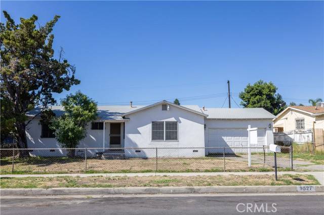 Arleta, CA 91331,9527 Remick Avenue