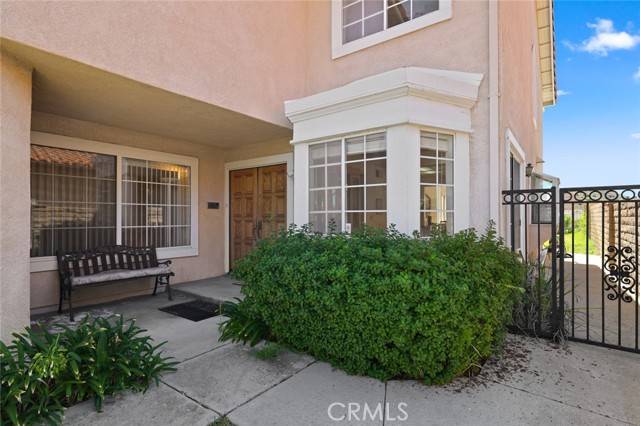 Porter Ranch, CA 91326,12119 Falcon Crest Way