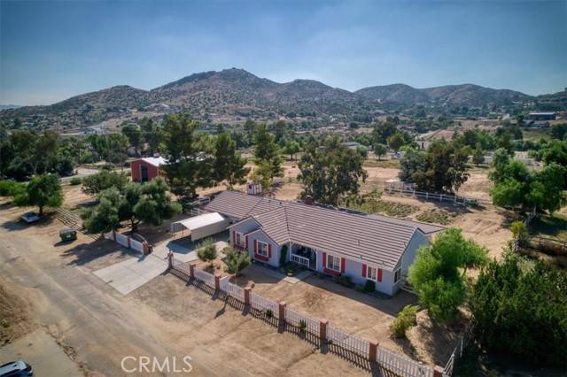 Agua Dulce, CA 91390,33425 Overland