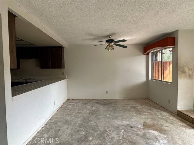 North Hills, CA 91343,8435 Burnet Avenue #302