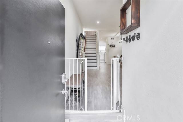 Echo Park, CA 90026,142 Rosemont Avenue #3