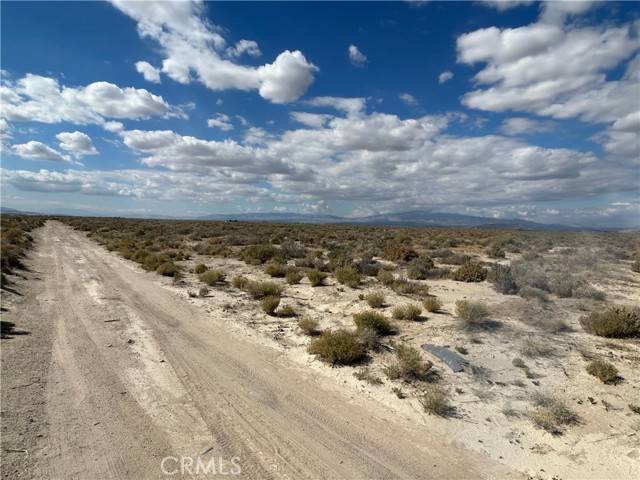 Hi Vista, CA 93535,24500 Vac/Ave G/Vic 250 Ste