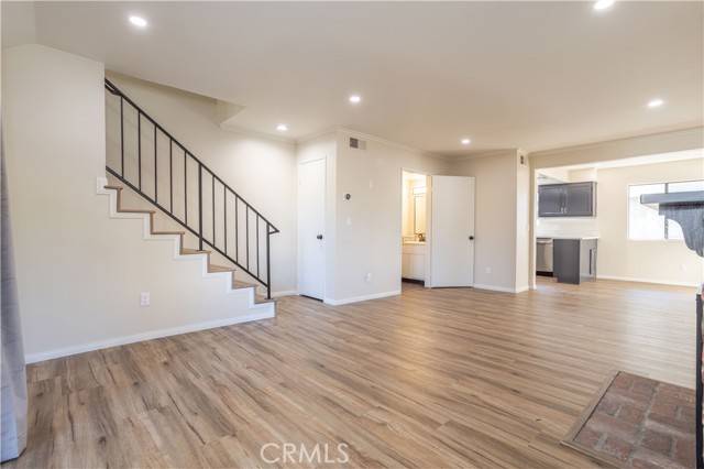 North Hills, CA 91343,9140 Burnet Avenue #15