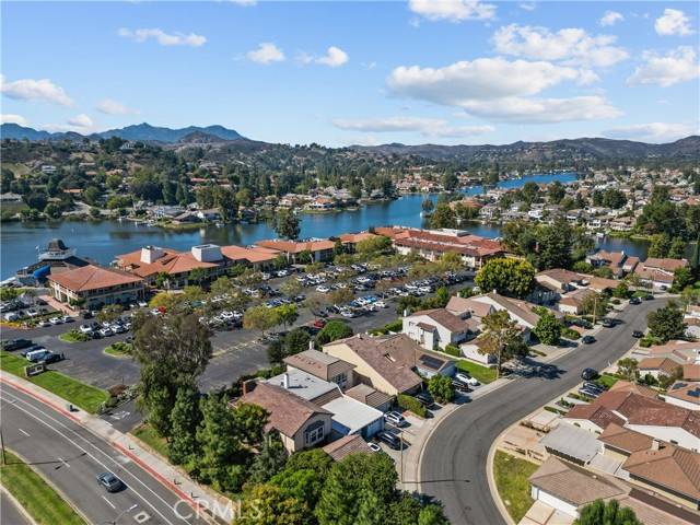 Westlake Village, CA 91361,32038 Waterside Lane