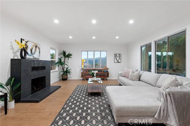 La Crescenta, CA 91214,4628 Dunsmore Avenue