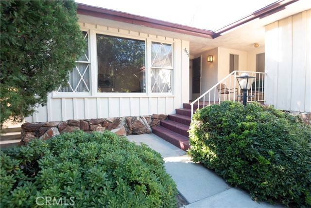 La Crescenta, CA 91214,4303 Lowell Avenue