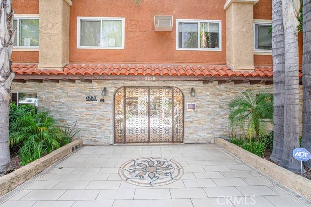 La Crescenta, CA 91214,3220 Altura Ave #305