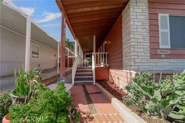 Castaic, CA 91384,31261 BlueSky Way