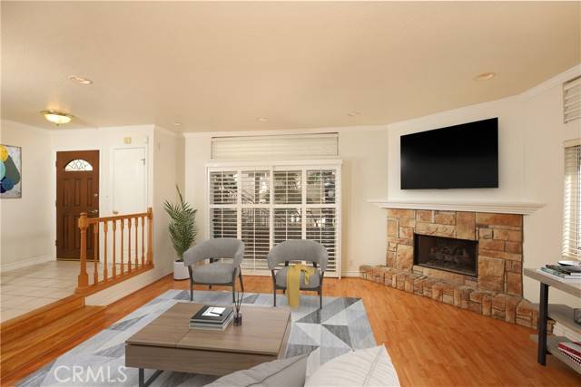 Studio City, CA 91604,4283 Coldwater Canyon Avenue #1