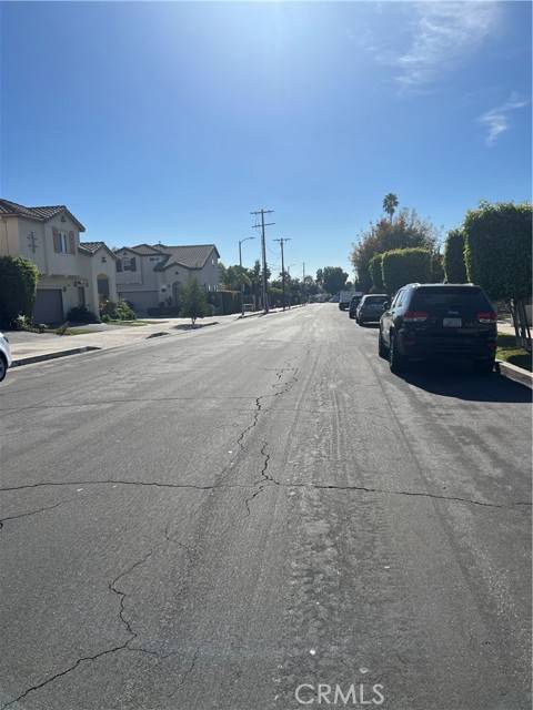 Panorama City, CA 91402,9076 Sylmar Avenue