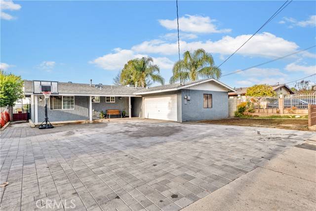 Sylmar, CA 91342,11649 Gladstone Avenue