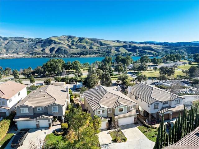 Castaic, CA 91384,32210 Vista Pointe Place