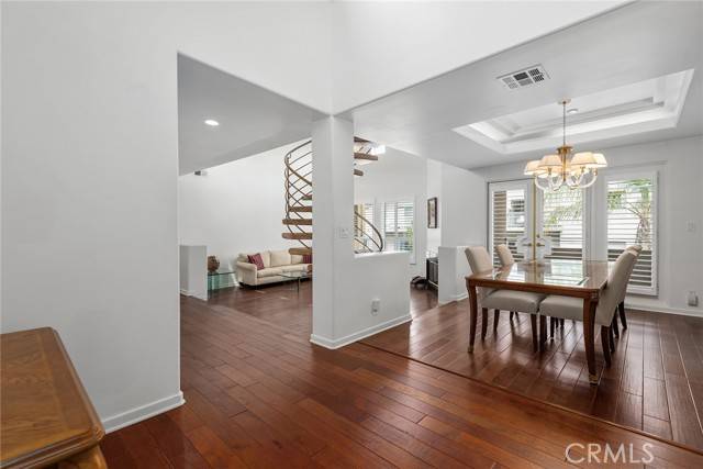 Studio City, CA 91604,12841 Bloomfield Street #304