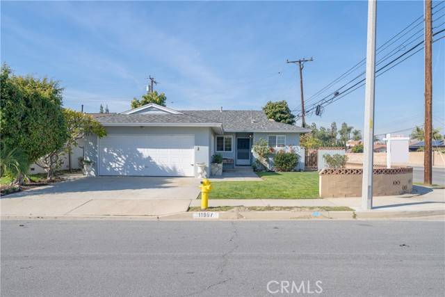 Downey, CA 90242,11907 Susan Avenue