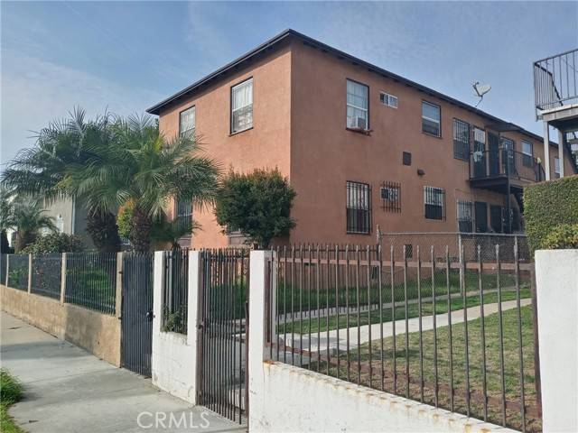 Los Angeles, CA 90018,1925 W 35th Street