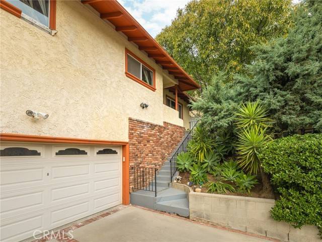 Sunland, CA 91040,10576 Colebrook Street