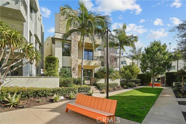 Playa Vista, CA 90094,5839 Seahorse Court