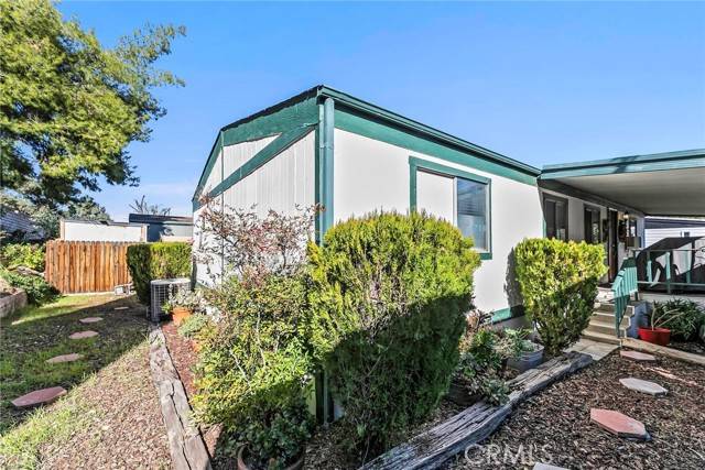 Castaic, CA 91384,31205 Lakeview