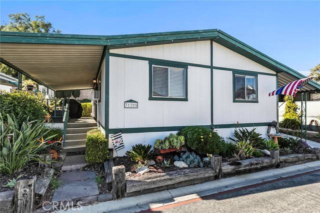 Castaic, CA 91384,31205 Lakeview