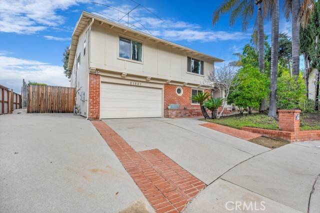 Woodland Hills, CA 91364,21621 Cezanne Place