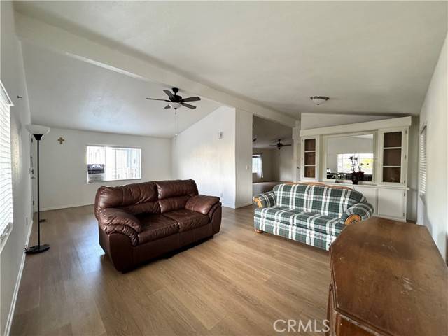 Mission Hills (san Fernando), CA 91345,9 Portola Road