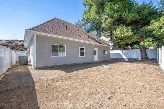 Castaic, CA 91384,29120 Cottage Grove Drive