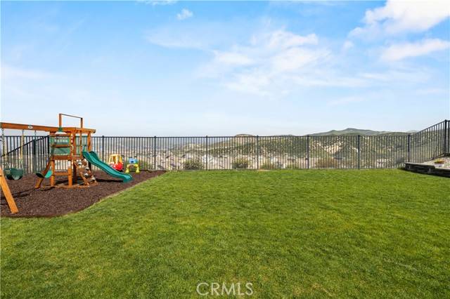 Canyon Country, CA 91387,18751 Cedar Crest Drive