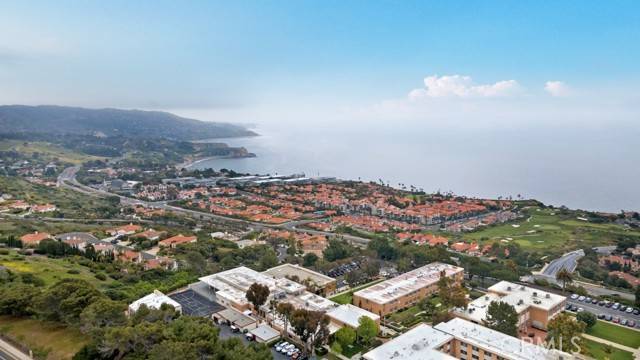 Rancho Palos Verdes, CA 90275,30804 Via La Cresta