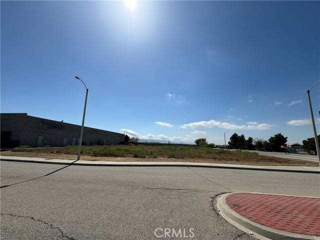 Lancaster, CA 93536,0 E Avenue L-4