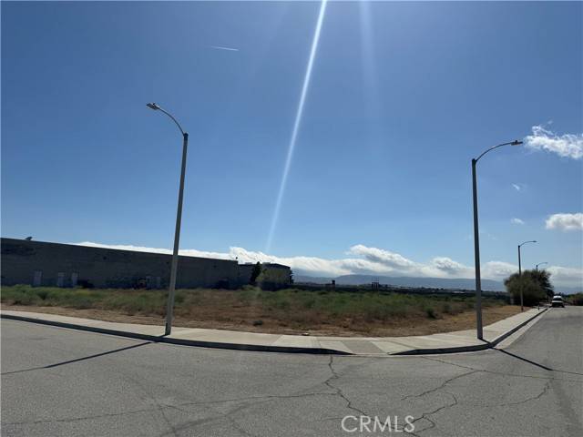 Lancaster, CA 93536,0 E Avenue L-4