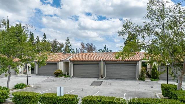 Porter Ranch, CA 91326,19501 Rinaldi Street #71