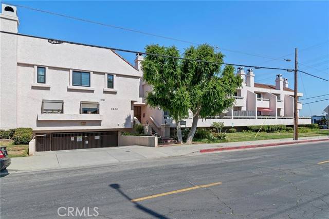 Chatsworth, CA 91311,9906 OWENSMOUTH Avenue #28