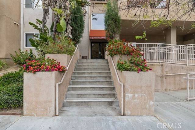 Northridge, CA 91325,9610 Zelzah Avenue #306