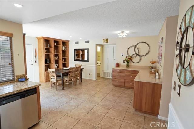 Chatsworth, CA 91311,22560 Jeffrey Mark Court #2