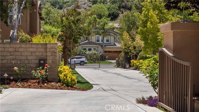 Stevenson Ranch, CA 91381,24977 Southern Oaks Drive