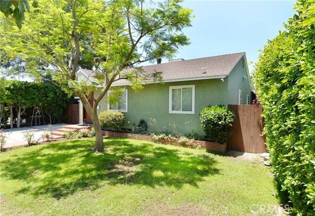 Encino, CA 91316,5831 Balcom Avenue