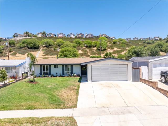 Canyon Country, CA 91351,27384 Crossglade Avenue