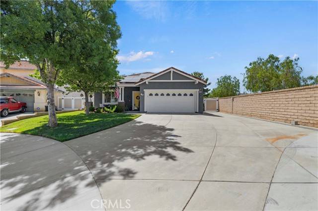 Castaic, CA 91384,32927 Red Oak Court