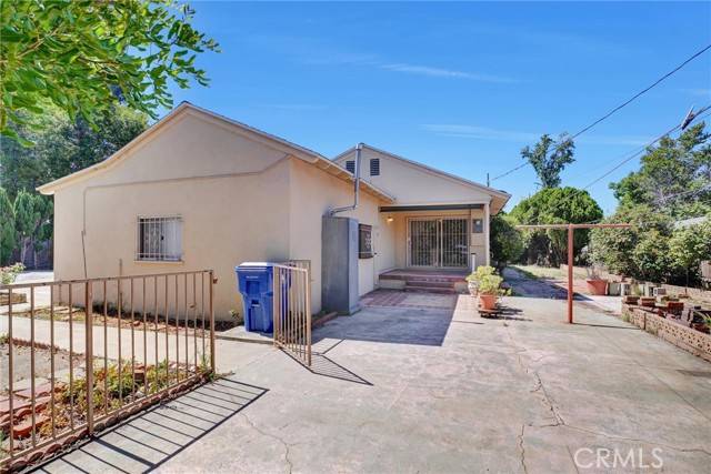 Mission Hills (san Fernando), CA 91345,14616 Chatsworth Street