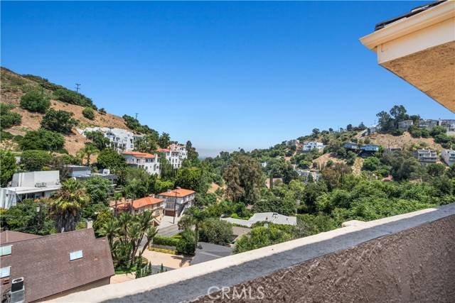 Studio City, CA 91604,3482 Coldwater Canyon Avenue