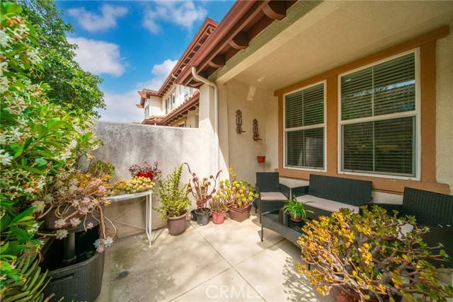 Newbury Park, CA 91320,99 Via Aldea