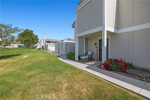 Canyon Country, CA 91351,27074 Hidaway Avenue #2