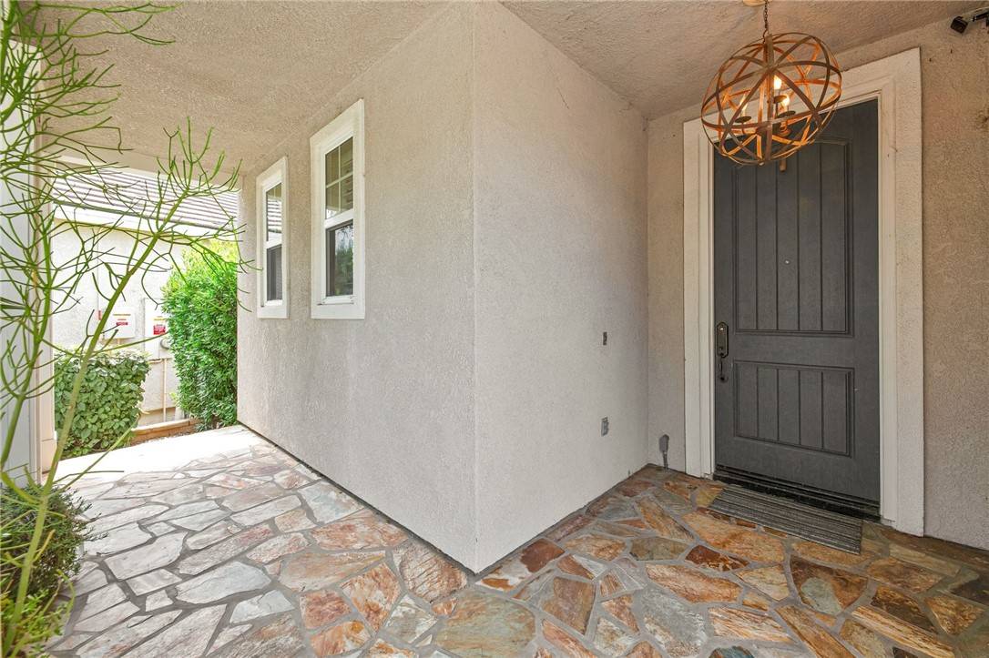 Canyon Country, CA 91387,27315 English Ivy Lane