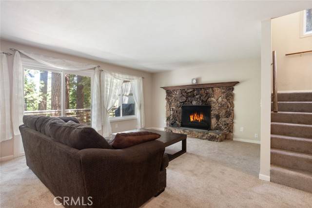 Twin Peaks, CA 92391,536 Rose Lane