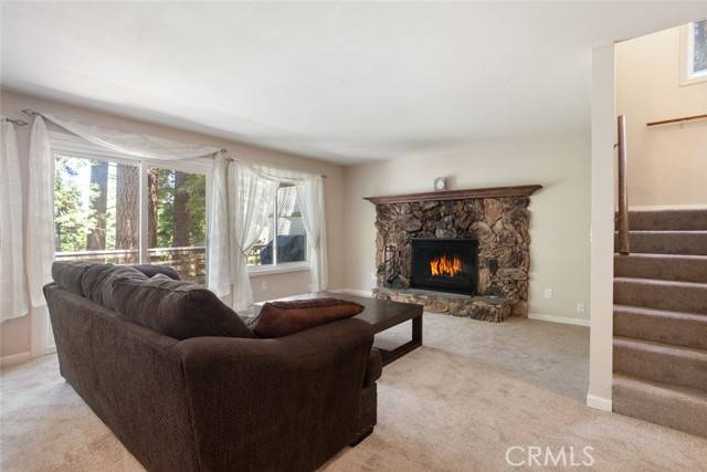 Twin Peaks, CA 92391,536 Rose Lane