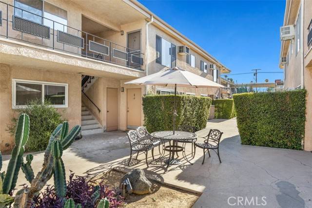 Valley Village, CA 91607,5232 Corteen Place #3