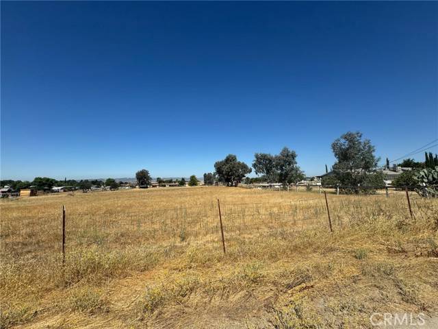 Paso Robles, CA 93446,5195 Whispering Oak