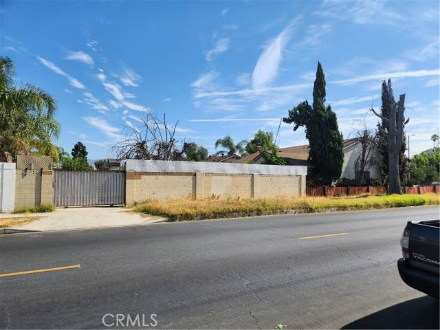 Panorama City, CA 91402,8201 Greenbush Ave.