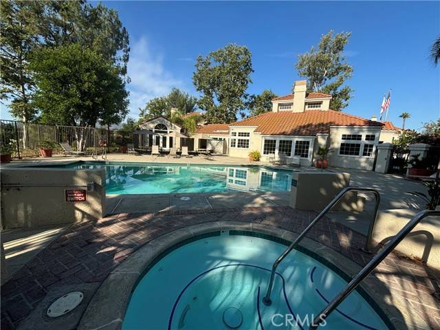 Agoura Hills, CA 91301,4240 Lost Hills Road #2704