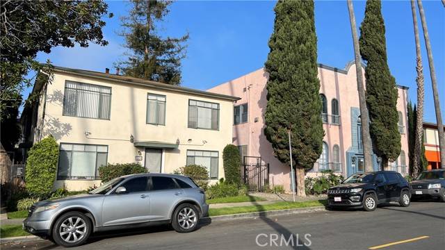 Los Angeles, CA 90025,1539 Corinth Avenue